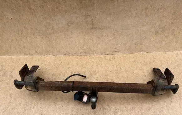 Mitsubishi Grandis Tow bar set E11004719 MZ313531 0096626MN
