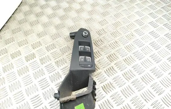 Audi A4 S4 B8 8K Electric window control switch 8K1867171D