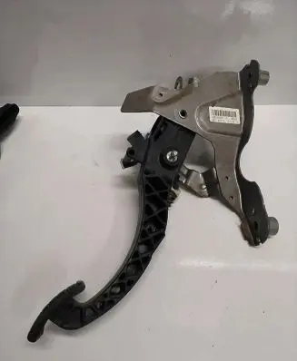 Clutch pedal