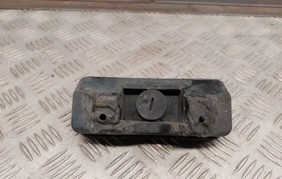 Mercedes-Benz E C207 W207 Jacking socket point A0009986750