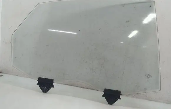 Rear door window glass