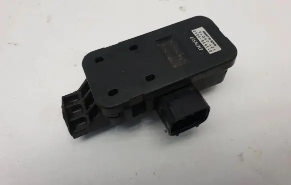 Lexus RX 450H Air quality sensor 0136500040 12V05D12