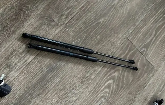Renault Captur II Tailgate/trunk strut/damper 904525391R 904528177R