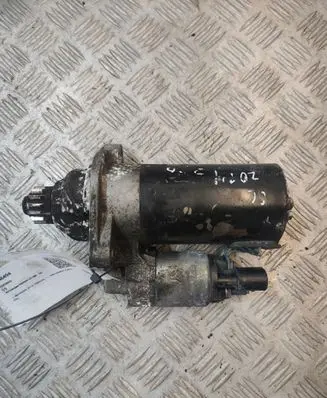 Volkswagen PASSAT CC Starter motor 02M911024C