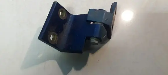 Peugeot 406 Rear door lower hinge