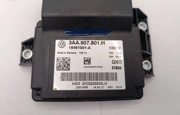 Volkswagen PASSAT B7 Hand brake control module 3AA907801H 18491001A GN00208603J