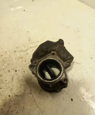 Volkswagen Caddy Throttle valve 03G128063A
