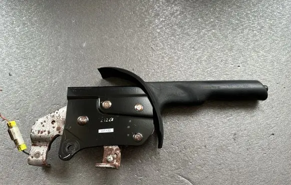 Nissan Patrol Y60 Hand brake release handle 3601032J00