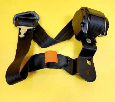Ford Sierra Front seatbelt 0433226 87BBF61295B1A