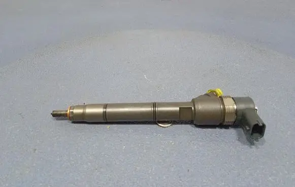 Hyundai i30 Fuel injector 33800-2A900
