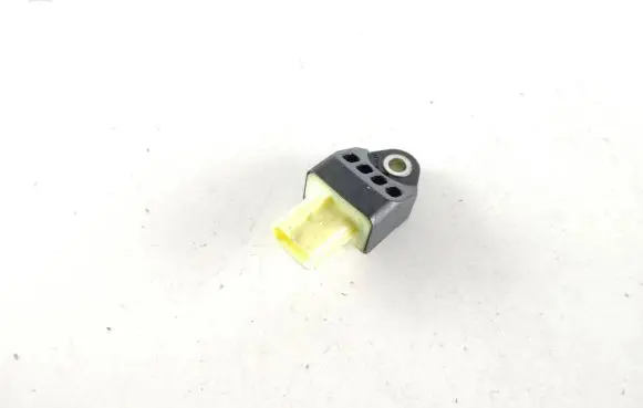 Toyota Auris E180 Airbag deployment crash/impact sensor 8983102160