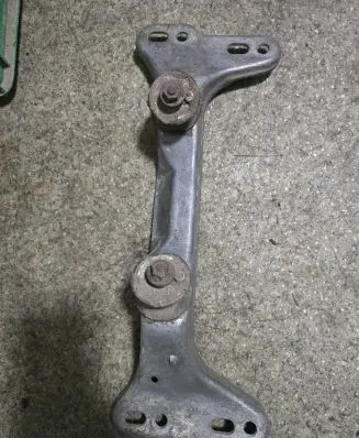 BMW 3 E36 Gearbox mounting bracket 1136498
