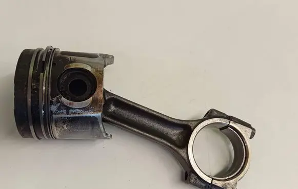 Renault Trafic II (X83) Piston with connecting rod