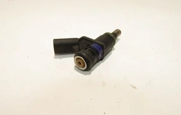Mercedes-Benz A W169 Fuel injector A0000788749