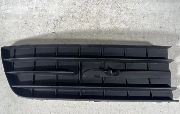 Mercedes-Benz A W169 Front bumper lower grill A1698870825