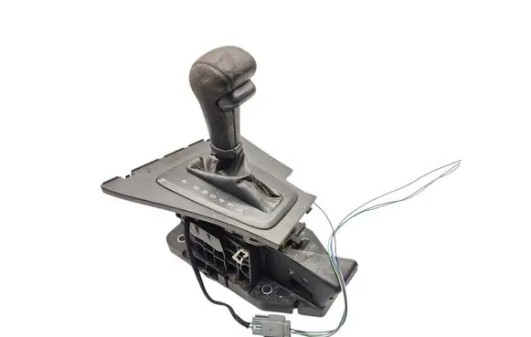Volvo XC70 Gear shifter/selector P08636189 T021330656