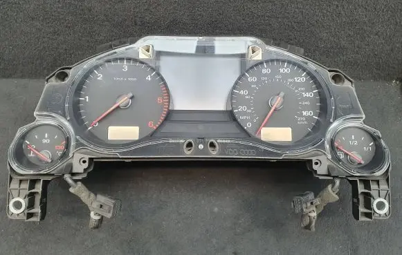 Audi A8 S8 D3 4E Speedometer (instrument cluster) 4E0920951B 4E0910951B