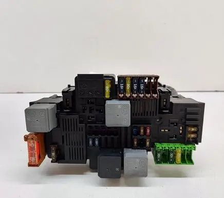 Mercedes-Benz E W213 Fuse module A2139062202 58K615F02