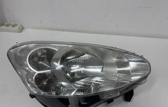 Peugeot Partner Headlight/headlamp 90013222 9677202380