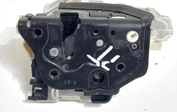 Audi A6 S6 C7 4G Rear door lock 4G0839016