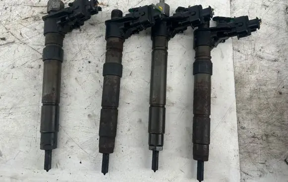 Land Rover Evoque I Fuel injectors set 0445116043