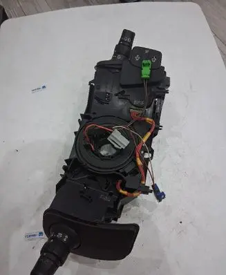 Renault Clio III Headlight wiper switch 8200627605