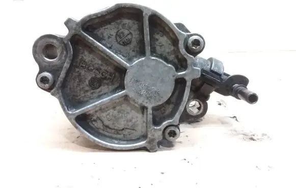 Volvo V70 Vacuum pump