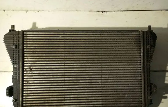 Volkswagen PASSAT B6 Intercooler radiator 1K0145803M