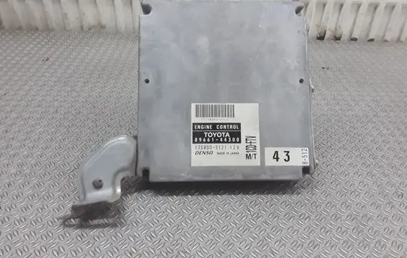 Toyota Avensis Verso Engine control unit/module 8966144300