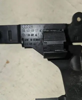 Audi A5 Sportback 8TA Other engine bay part 059130381AC ZSB059130131AC 059130131AC