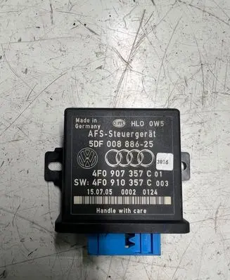 Audi A4 S4 B7 8E 8H Light module LCM 4F0907357B 5DF00888625 4F0910357C