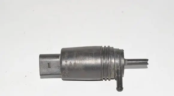 BMW 7 E38 Windscreen/windshield washer pump 8377612
