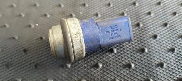 Coolant temperature sensor