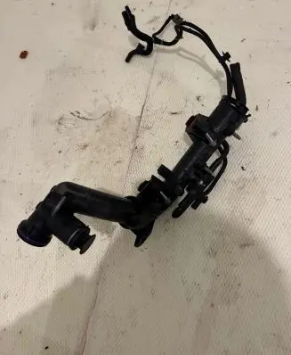 Peugeot 3008 II Engine coolant pipe/hose 9820174380