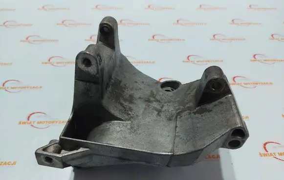 BMW 3 E36 A/C compressor mount bracket 1739627 64551739627