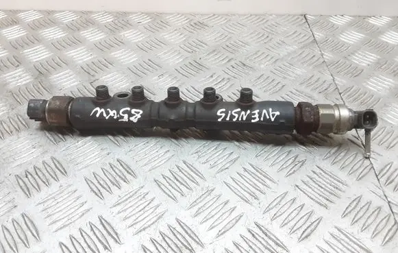 Toyota Avensis T250 Fuel main line pipe