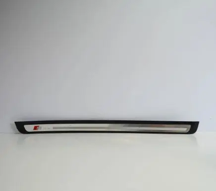 Audi A5 8T 8F Front sill trim cover 8T0853374