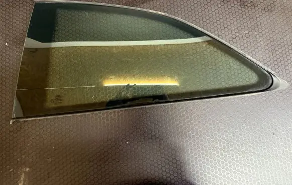 Audi A5 8T 8F Rear side window 43R000303 A038482 DOT609AS2M12
