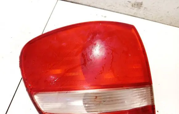 Toyota Avensis Verso Rear/tail lights