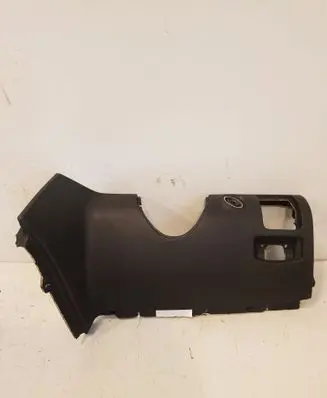 Mercedes-Benz ML W164 Dashboard lower bottom trim panel A1646803687