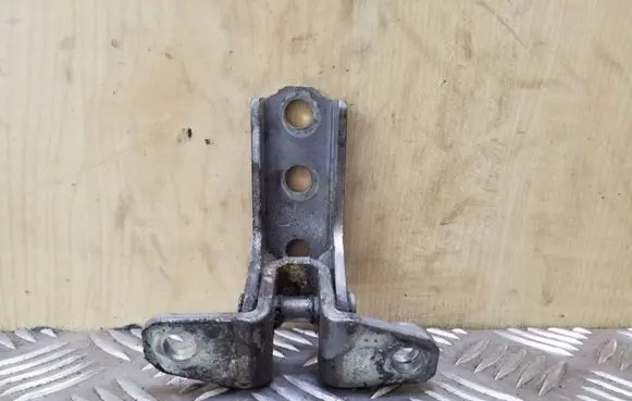 Mitsubishi Pajero Front door upper hinge