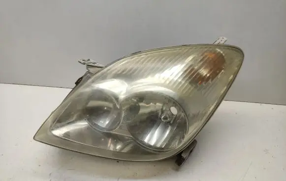 Toyota Corolla Verso E121 Headlight/headlamp 9922679004