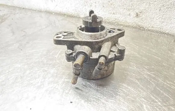 Opel Corsa D Vacuum pump 55193232 07T196 72902403