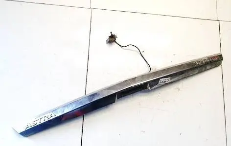 Opel Astra H Trunk door license plate light bar 461088395