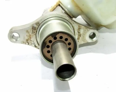 Volkswagen Caddy Master brake cylinder 1K1611301C