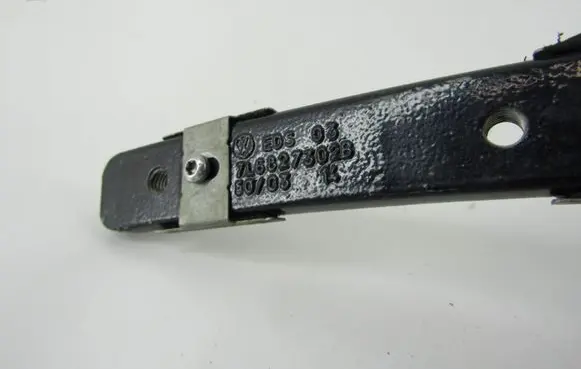 Volkswagen Touareg I Loading door hinge set 7l6827302b