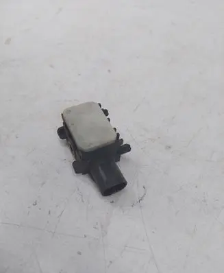 Mercedes-Benz S W221 Airbag deployment crash/impact sensor 0038202926 000521