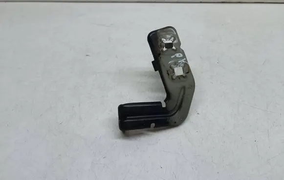 BMW 3 GT F34 Fender mounting bracket 7283726