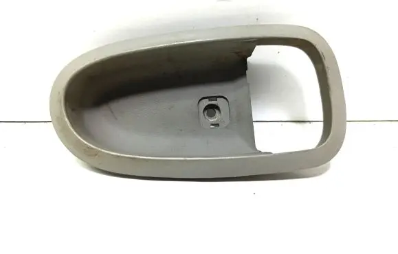 Hyundai Trajet Other front door trim element 826113A000
