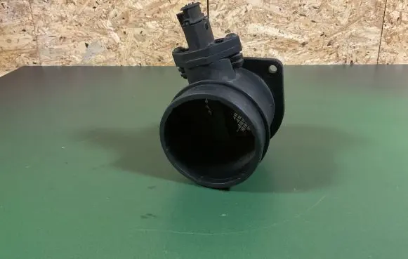 Volvo V70 Mass air flow meter 8670115 0280218088